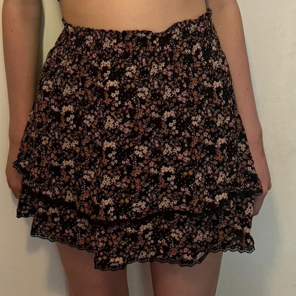 Hollister Ultra High-Rise Floral Black Skirt